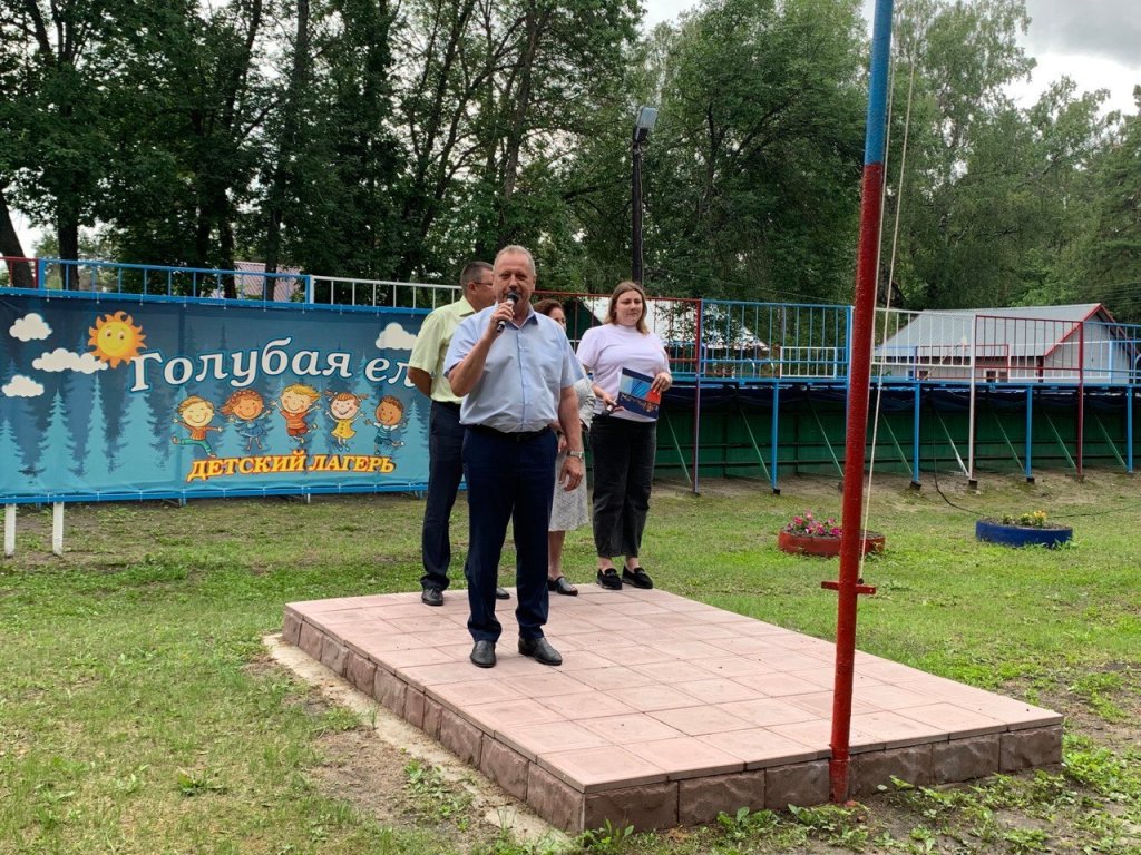 лу.jpg