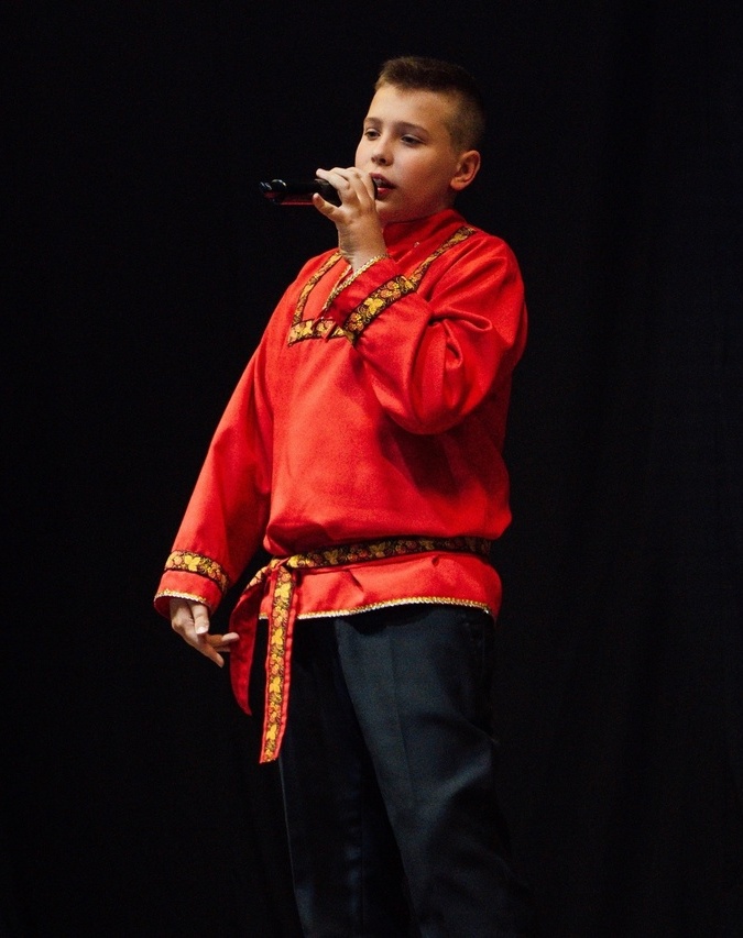 егор поет.jpg егор поет.jpg