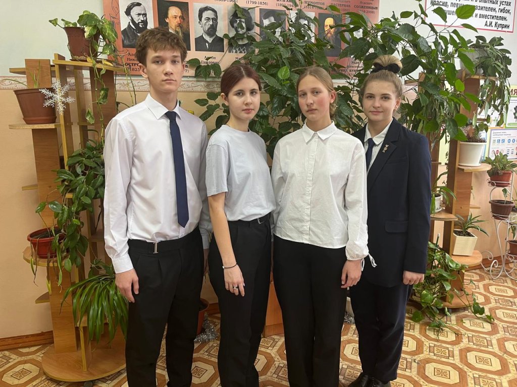 четверо сш 2.jpg четверо сш 2.jpg