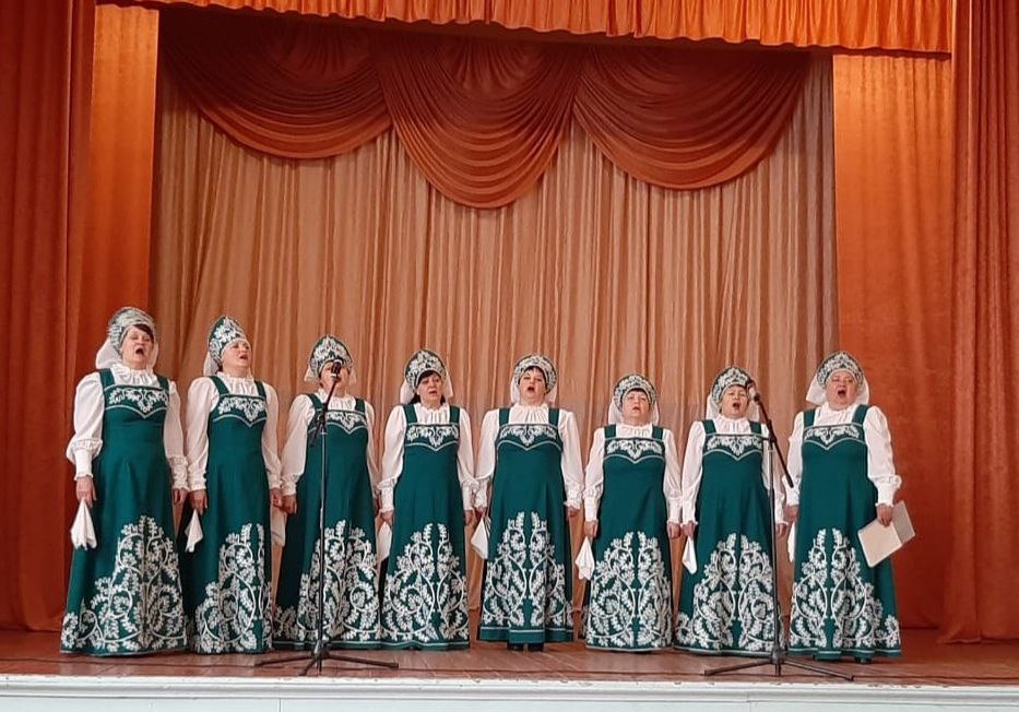 Концерт в Алексеевке.jpg Концерт в Алексеевке.jpg