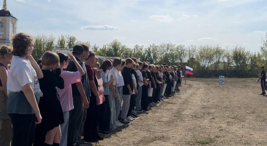 на стадионе.jpeg на стадионе.jpeg