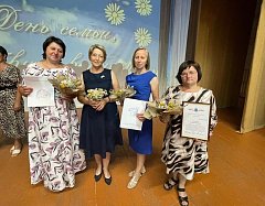 На региональном слёте награждены сильные духом, надёжные, посвятившие себя общественной деятельности аркадакские женщины