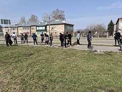Пример сплочённости и трудолюбия показали сотрудники районной администрации на прошедшем субботнике