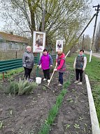 В Красном Знамени провели очередную уборку в общественных местах