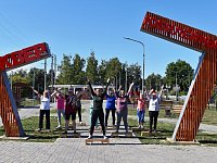 Для представителей старшего поколения аркадакцев провели спортивную эстафету