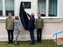 В Ольшанской школе открыта мемориальная доска в память о сержанте Александре Бугаеве