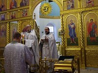 В аркадакском храме Вознесения Господня идёт праздничная Богоявленская служба 