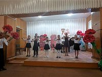 Воспитанники и преподаватели Детской школы искусств порадовали земляков праздничным концертом "Этот День Победы"