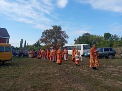 В Чиганаке состоялись архиерейское богослужение и крестный ход