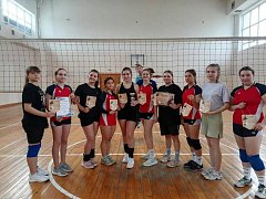 Аркадакские волейболисты своим участием в турнире выразили поддержку участникам СВО