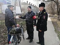 Полицейские продолжают информировать аркадакцев о том, как обезопасить себя от преступных посягательств мошенников