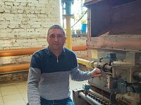 Сергей Тетерюк, мастер ООО "Аркадакские тепловые сети", принимает поздравления с профессиональным праздником