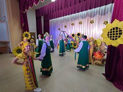 Фольклорный праздник прошёл на сцене районного Дома культуры