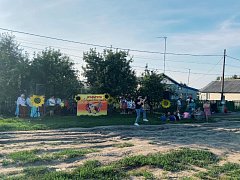 Жителям улицы Шевченко желали быть здоровыми и счастливыми
