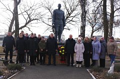 Аркадакцы почтили память героев-земляков 