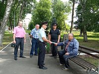 Аркадакские полицейские и дружинники предупредили горожан об угрозе мошенничества