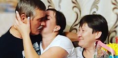 Львовская семья Сафриных отпраздновала коралловую свадьбу