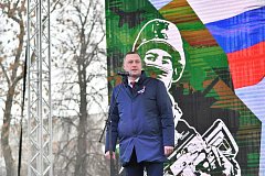  10 тысяч саратовцев пришли поддержать российских солдат 