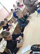 Световозвращатели своими руками сделали школьники из Аркадака