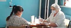 Мобильная бригада медработников провела диспансеризацию в Кистендее