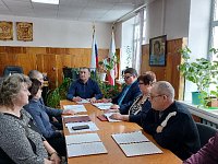 Депутаты обсудили вопросы обеспечения детей-сирот жильем