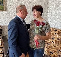 Жен и матерей участников СВО с 8 Марта поздравил Николай Луньков