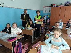 Несовершеннолетним пешеходам города Аркадака напомнили правила поведения на дороге