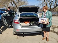 Активистки аркадакского женсовета и волонтёры помогают приближать нашу победу