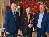 Аркадакский строитель награждён юбилейной медалью