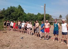 На Красноярском пляже состоялся турнир по волейболу