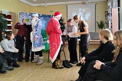 Аркадакские библиотекари создают праздничное настроение для своих любимых читателей