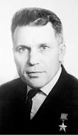 Львовские краеведы Татьяна Солодун и Лидия Кошелева собрали материал о семье своего земляка Героя Советского Союза Шелухина Николая Прокофьевича