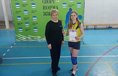 Команда аркадакских волейболисток вошла в тройку лучших игроков межрайонного турнира 