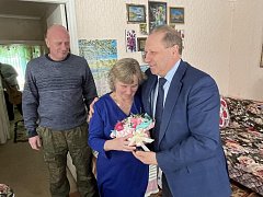 Бойцы СВО Аркадакского района, находящиеся в краткосрочном отпуске, и их семьи  принимают поздравления с Днем защитника Отечества