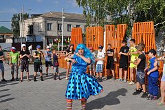 В Аркадаке прошло массовое развлекательное мероприятие для детей