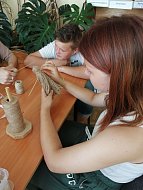 В творческой мастерской библиотеки прошёл мастер-класс по изготовлению обережной куклы