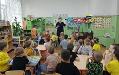 С аркадакскими дошколятами говорили о дисциплине на дороге