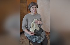 Жительница Красного Знамени участвует в акции «С теплом из дома»