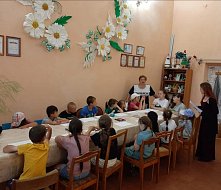 Дети из села Красное Знамя рисовали свой мир счастья