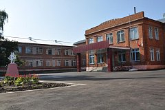 В средней школе № 2 города Аркадака благоустроили школьный двор