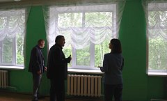 Депутаты Саратовской областной думы осмотрели ремонтируемые в рамках региональной программы учреждения образования