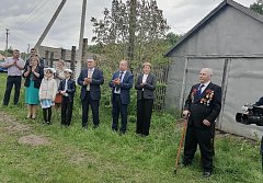 В Аркадакском районе с Великой Победой поздравили столетнего ветерана 