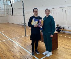 Волейболисты городской школы № 1 стали обладателями Кубка Тихомирова 