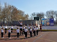 В преддверии Дня космонавтики в городском парке прошел "космический" флешмоб 