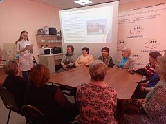 В Аркадаке получателям социальных услуг рассказали о профилактике ментального здоровья 