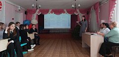Аркадакские подростки пополнили свои знания в области избирательного права