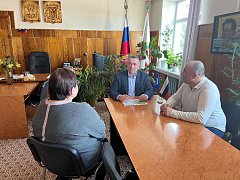 Приём граждан провёл депутат Саратовской областной думы Василий Кравцов