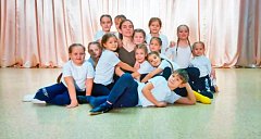 Кристина Кулипанова из Балашовского колледжа искусств провела мастер-класс для аркадакских детей, занимающихся хореографией