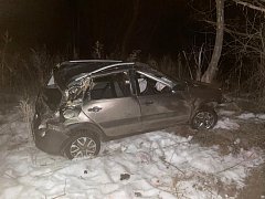 Сегодня ночью под Аркадаком слетела в кювет  «Лада Гранта»