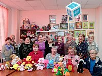 Аркадакцы собрали игрушки для детей с Донбасса